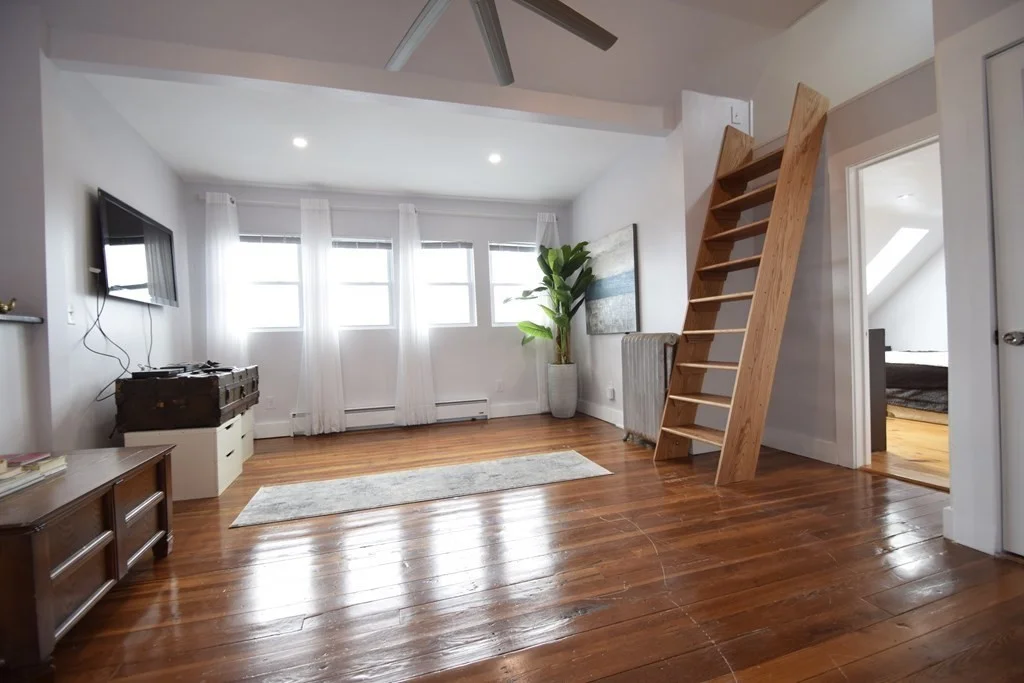 1 bed, 1 bath apartment for rent at 80 Carroll St Unit 3, Chelsea