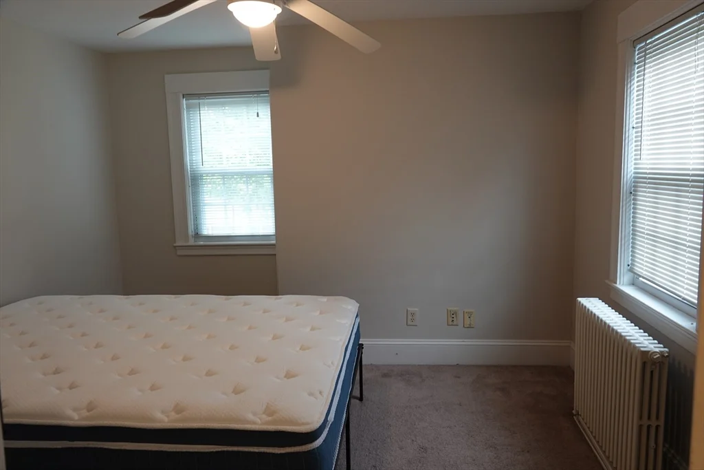 3 bed, 2 bath apartment for rent at 80 Center St, Burlington — photo 19 of 27