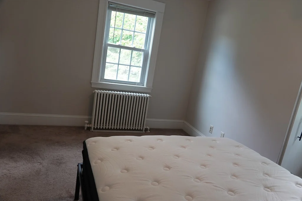 3 bed, 2 bath apartment for rent at 80 Center St, Burlington — photo 18 of 27
