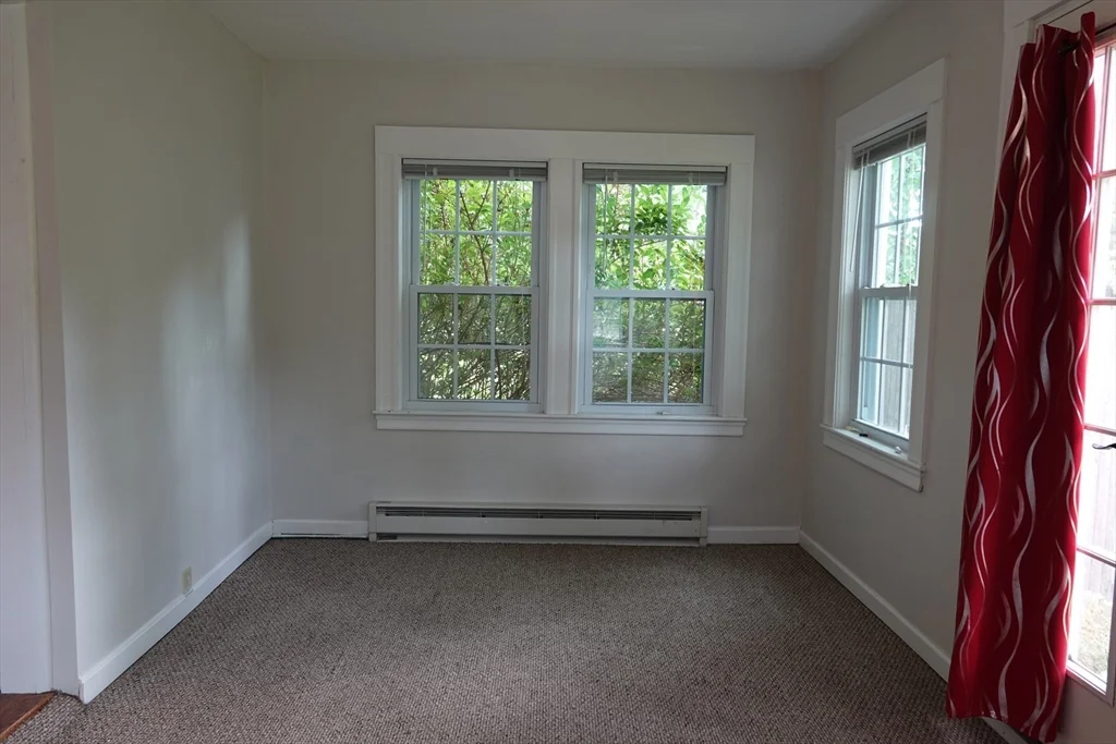 3 bed, 2 bath apartment for rent at 80 Center St, Burlington — photo 16 of 27