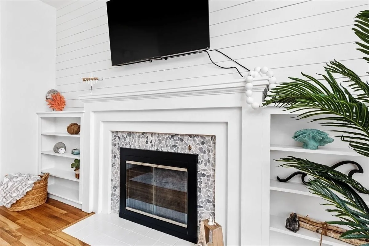 3 bed, 1 bath apartment for rent at 80 Central Ave, Hull — photo 12 of 34