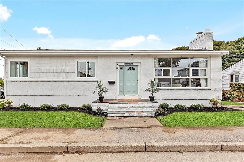 3 bed, 1 bath apartment for rent at 80 Cental Ave, Hull — photo 24 of 28