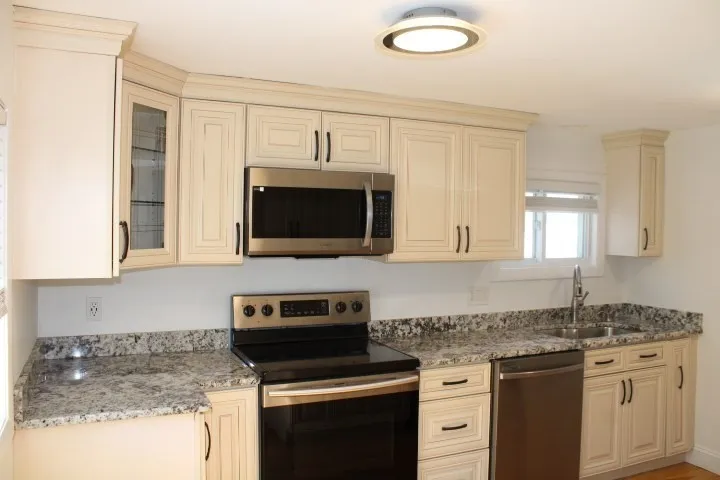 3 bed, 2 bath apartment for rent at 80 Cherry St Unit 1, Riverdale — photo 2 of 17