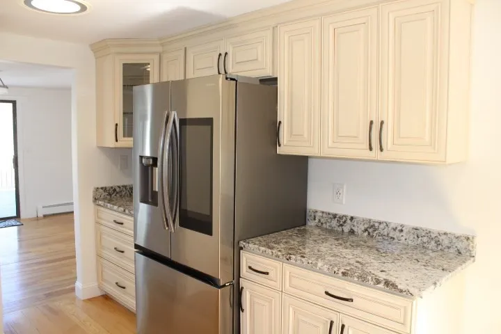 3 bed, 2 bath apartment for rent at 80 Cherry St Unit 1, Riverdale — photo 3 of 17