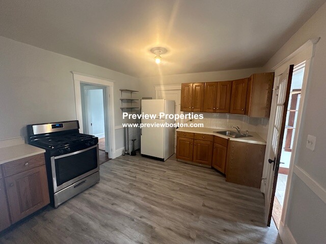 2 bed, 1 bath apartment for rent at 80 Chestnut Hill Ave, Brighton — photo 2 of 44
