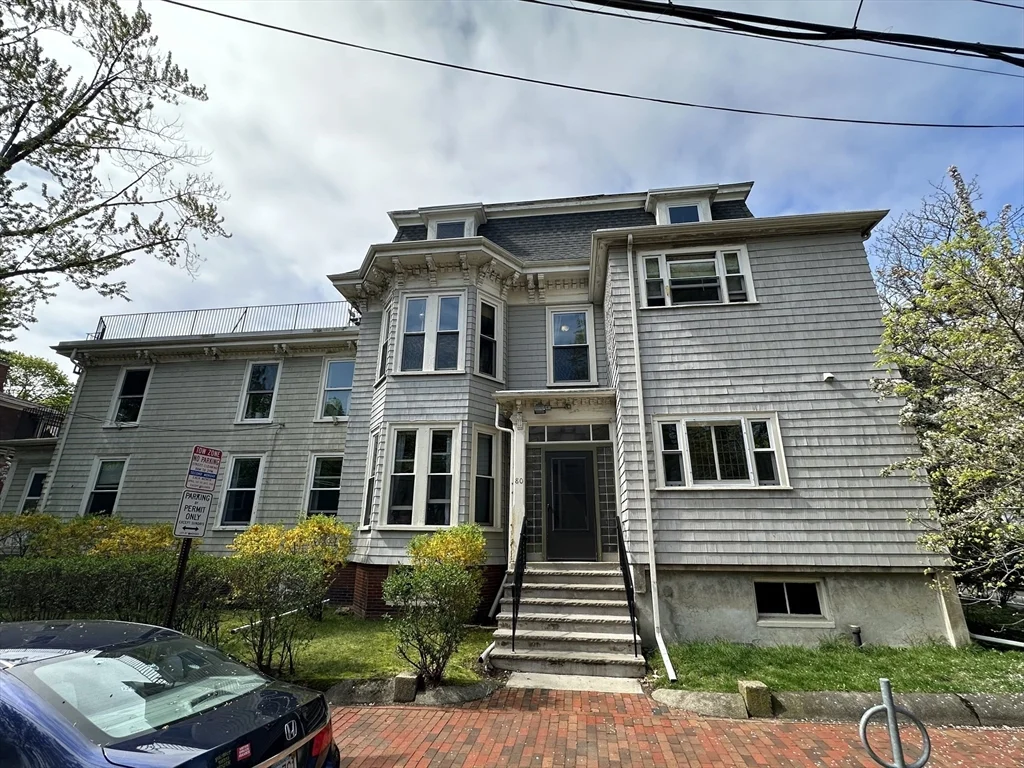 1 bed, 1 bath apartment for rent at 80 Chestnut St Unit 4C, Cambridge