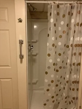 1 bed, 1 bath apartment for rent at 80 Cummings Ave Unit 1FR, Revere — photo 5 of 6