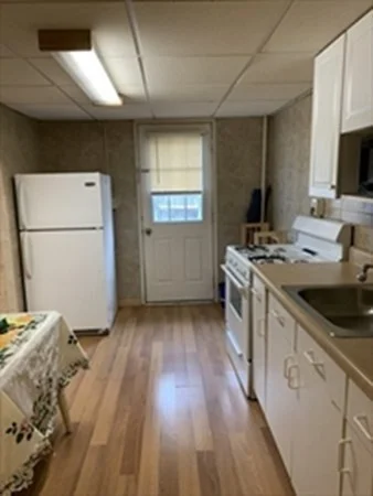 1 bed, 1 bath apartment for rent at 80 Cummings Ave Unit 1FR, Revere