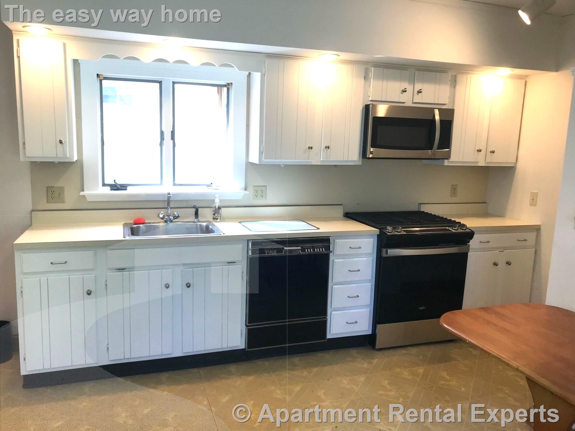 6 bed, 2 bath apartment for rent at 80 Curtis St, Teele Square