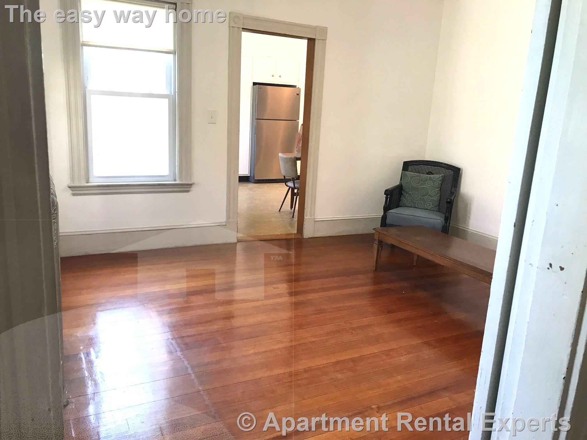 6 bed, 2 bath apartment for rent at 80 Curtis St, Teele Square — photo 10 of 14