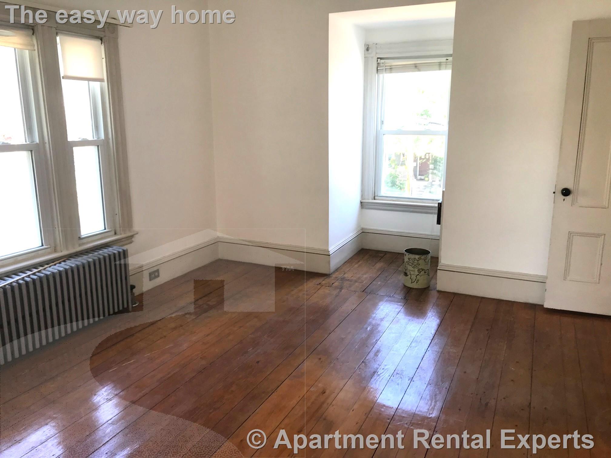 6 bed, 2 bath apartment for rent at 80 Curtis St, Teele Square — photo 4 of 14