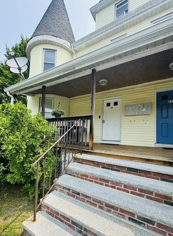 1 bed, 1 bath apartment for rent at 80 Dale St Unit B, Dedham — photo 3 of 16