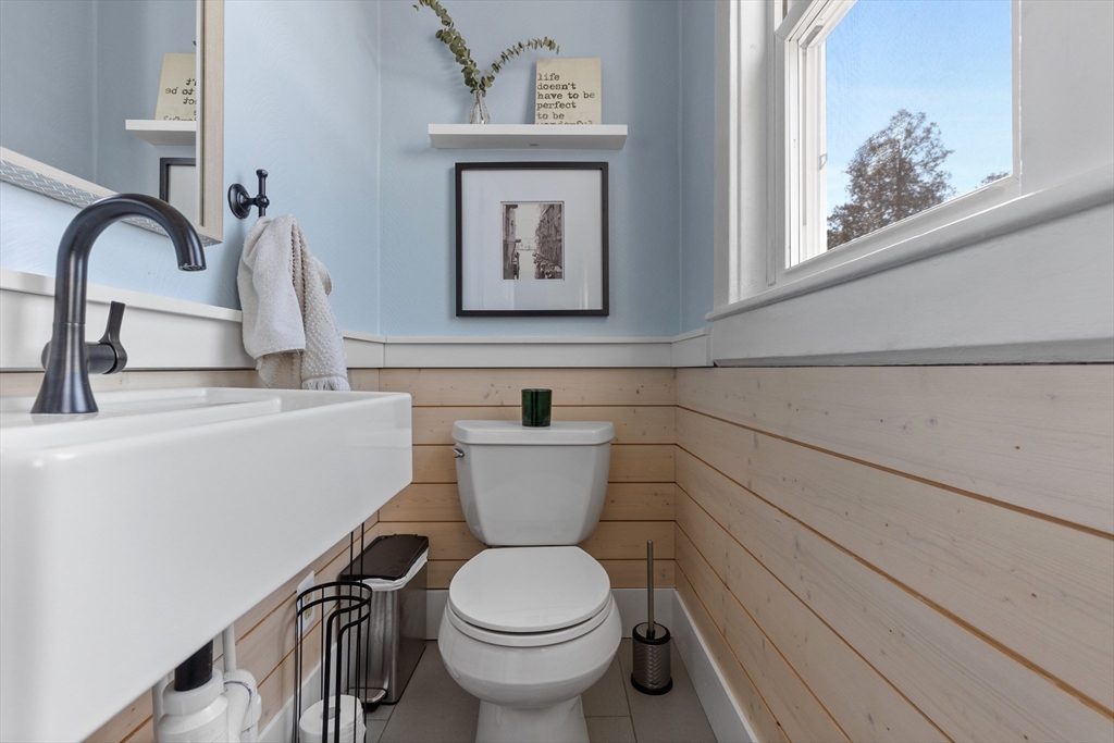 4 bed, 1 bath apartment for rent at 80 Dutcher St Unit 80, Hopedale — photo 6 of 19