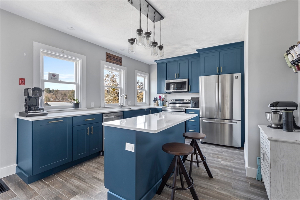 4 bed, 1 bath apartment for rent at 80 Dutcher St Unit 80, Hopedale — photo 1 of 19