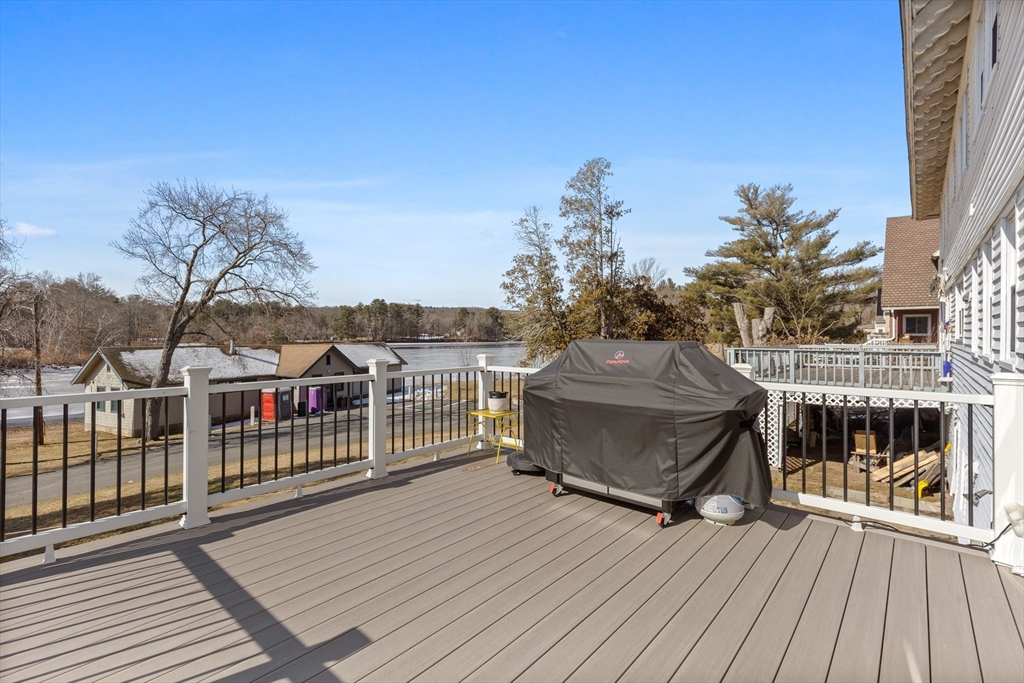 4 bed, 1 bath apartment for rent at 80 Dutcher St Unit 80, Hopedale — photo 14 of 19