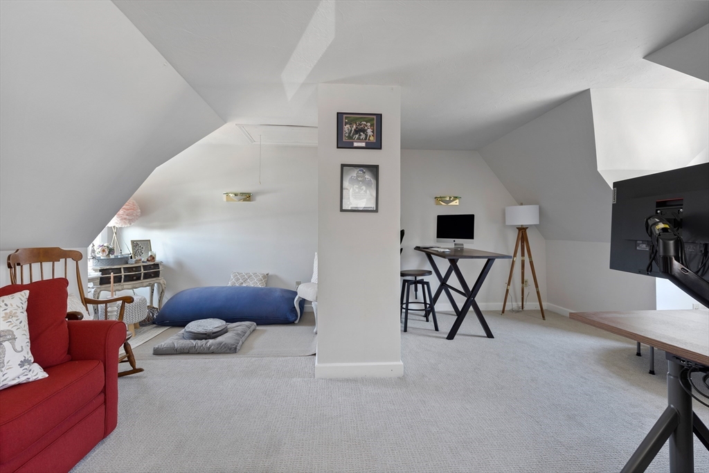 4 bed, 1 bath apartment for rent at 80 Dutcher St Unit 80, Hopedale — photo 12 of 19