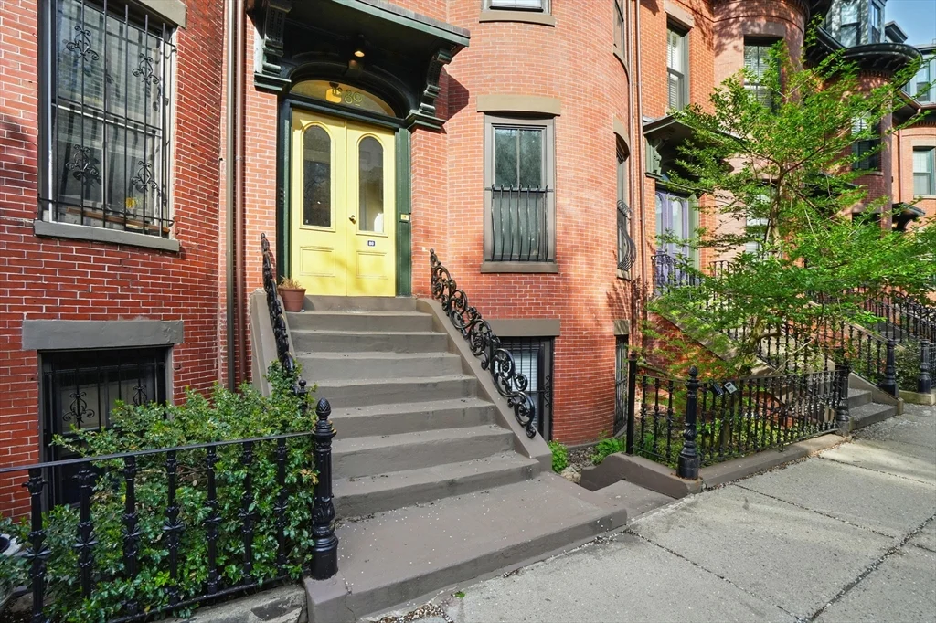 2 bed, 1 bath apartment for rent at 80 E Brookline St Unit 1, South End — photo 16 of 18