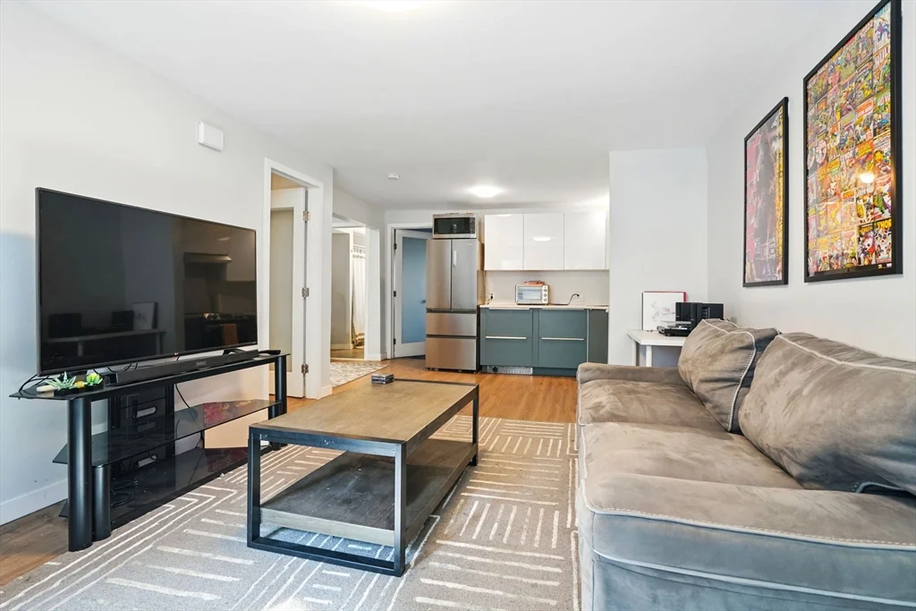 2 bed, 1 bath apartment for rent at 80 E Brookline St Unit 1, South End — photo 3 of 18