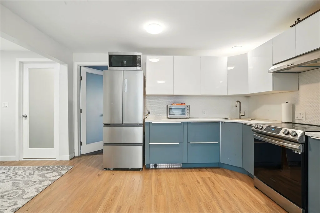 2 bed, 1 bath apartment for rent at 80 E Brookline St Unit 1, South End — photo 6 of 18