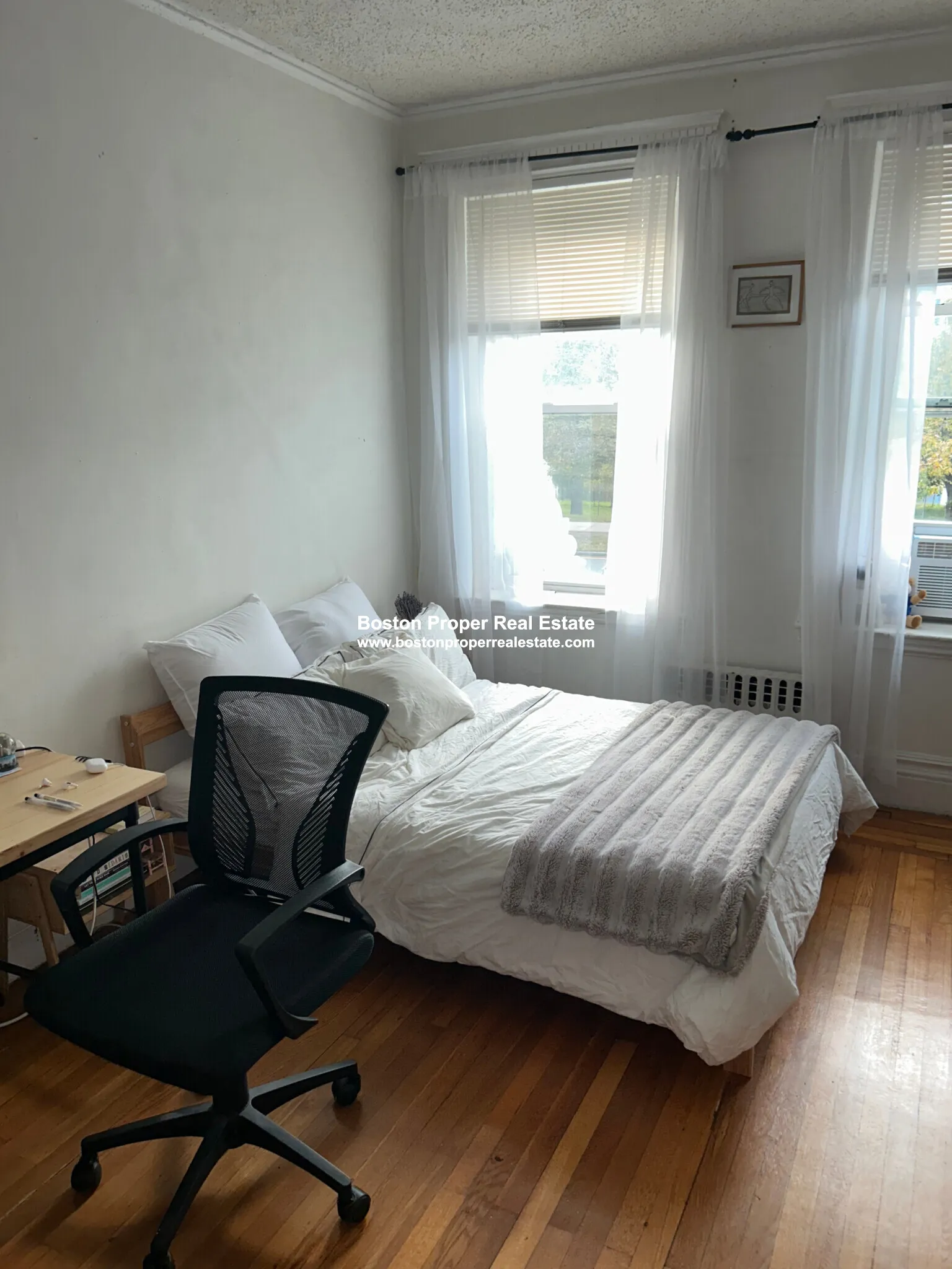 4 bed, 2 bath apartment for rent at 80 Fenway Unit 24, Fenway — photo 2 of 10