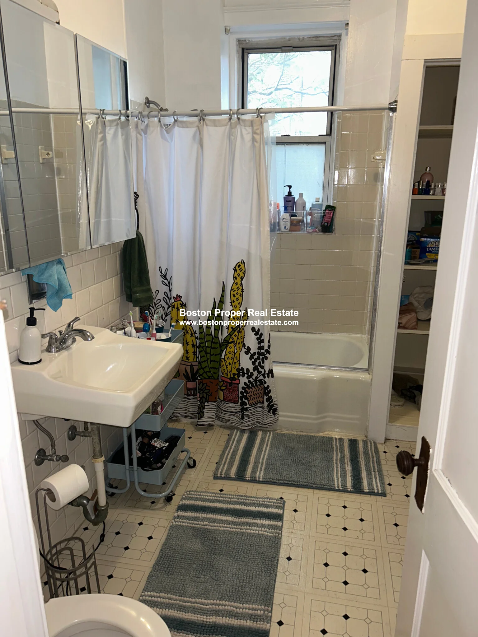4 bed, 2 bath apartment for rent at 80 Fenway Unit 24, Fenway — photo 8 of 10