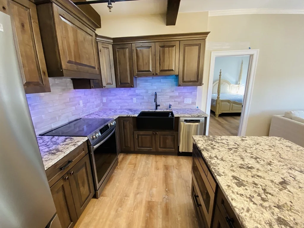 2 bed, 1 bath apartment for rent at 80 Foster St Unit 501, Peabody — photo 3 of 26
