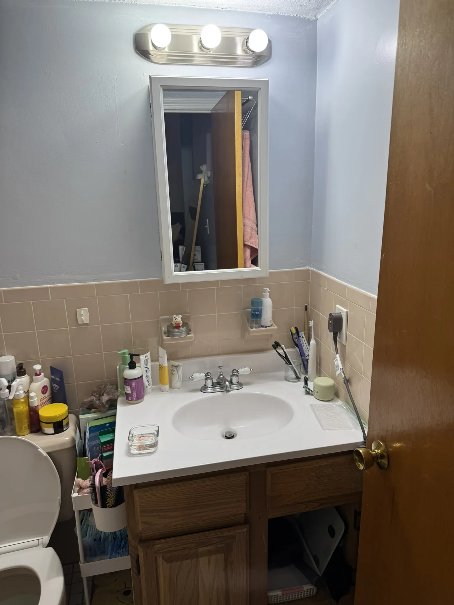 1 bed, 1 bath apartment for rent at 80 Gardner St Unit 33, Allston — photo 9 of 10