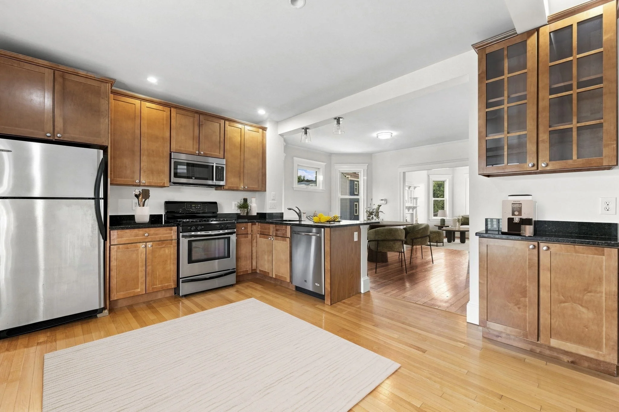 2 bed, 1 bath apartment for rent at 80 Harbor View St Unit 2, Dorchester — photo 3 of 13