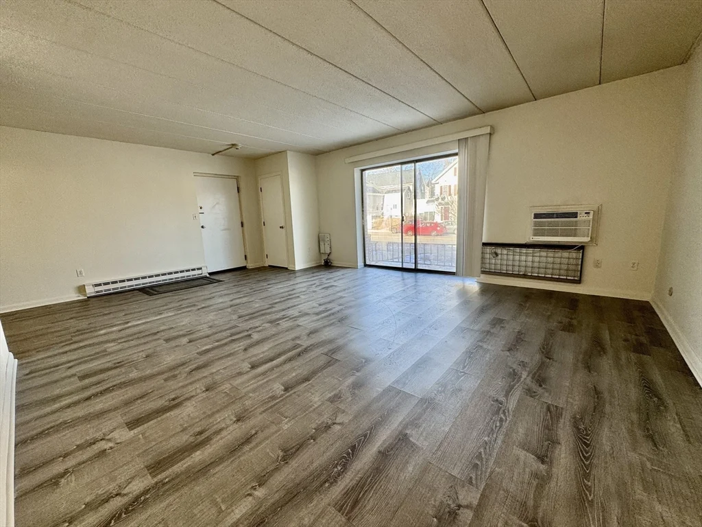 1 bed, 1 bath apartment for rent at 80 High St Unit 102, Dedham — photo 3 of 15