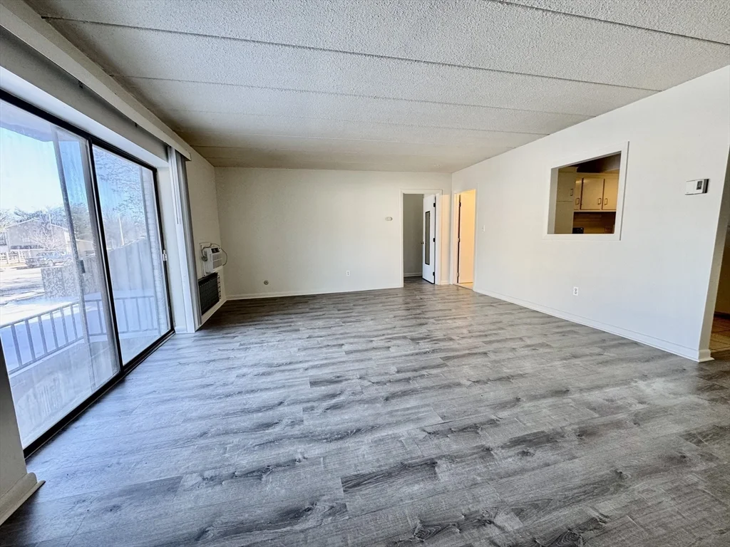 1 bed, 1 bath apartment for rent at 80 High St Unit 102, Dedham — photo 1 of 15