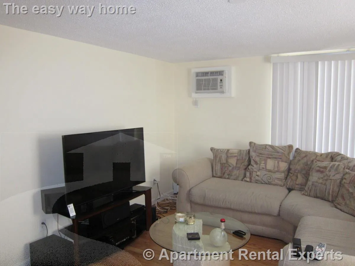 1 bed, 1 bath apartment for rent at 80 Highland Ave Unit 101, Prospect Hill — photo 2 of 9