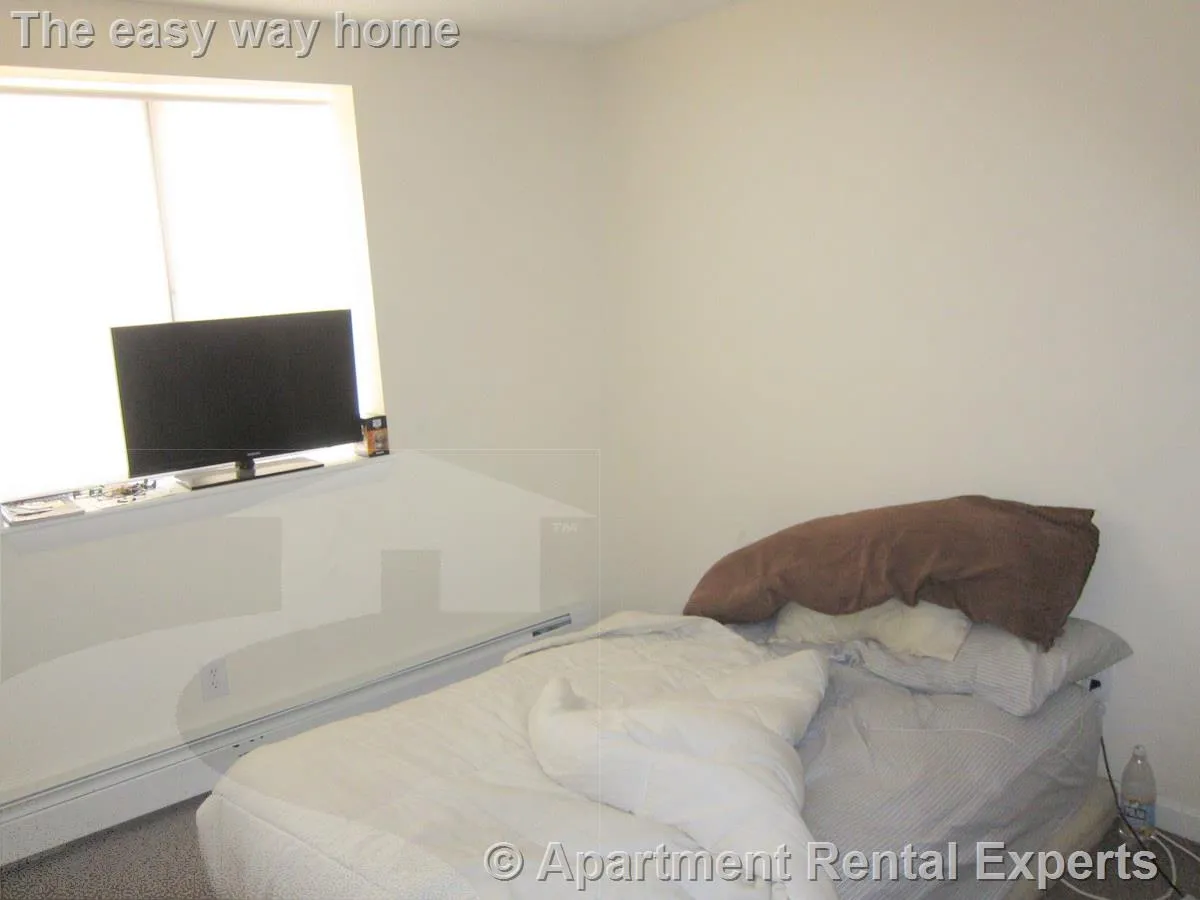 1 bed, 1 bath apartment for rent at 80 Highland Ave Unit 101, Prospect Hill — photo 5 of 9
