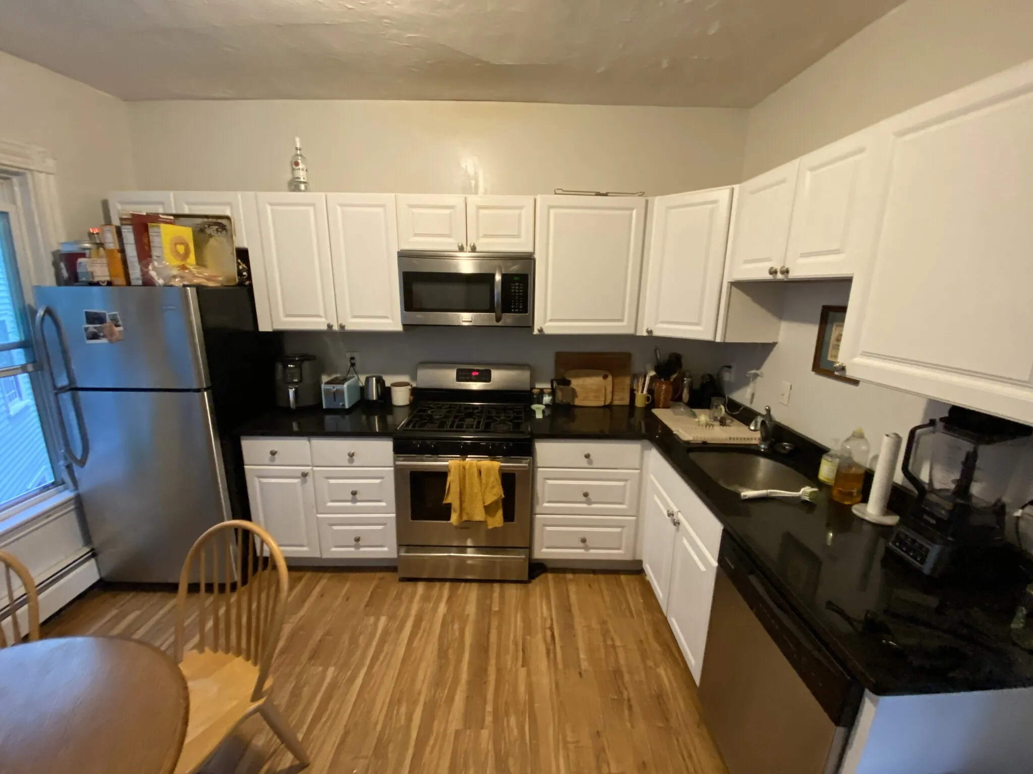 3 bed, 1 bath apartment for rent at 80 Hillside St Unit 2, Mission Hill — photo 5 of 9