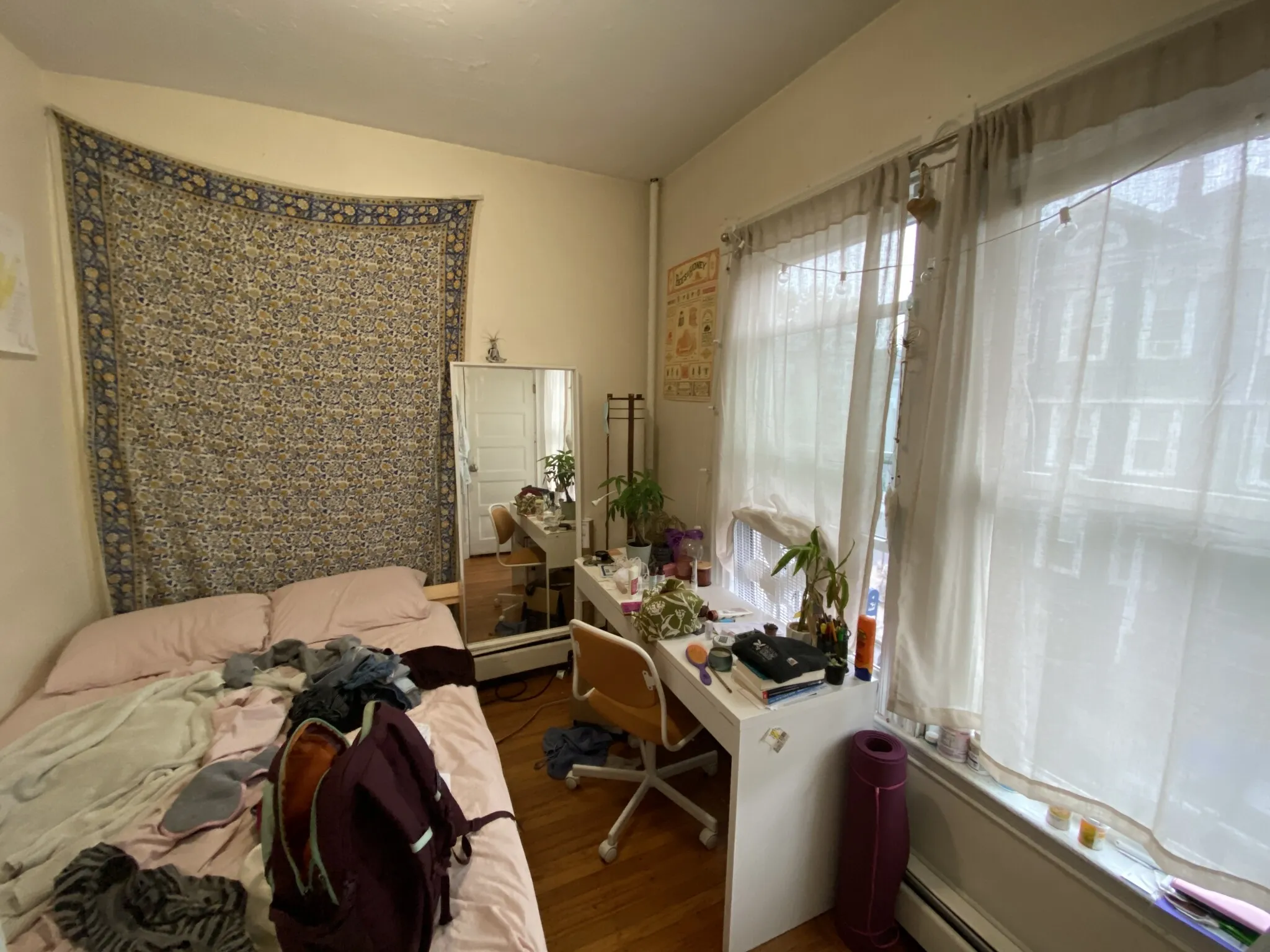 3 bed, 1 bath apartment for rent at 80 Hillside St Unit 2, Mission Hill — photo 6 of 9