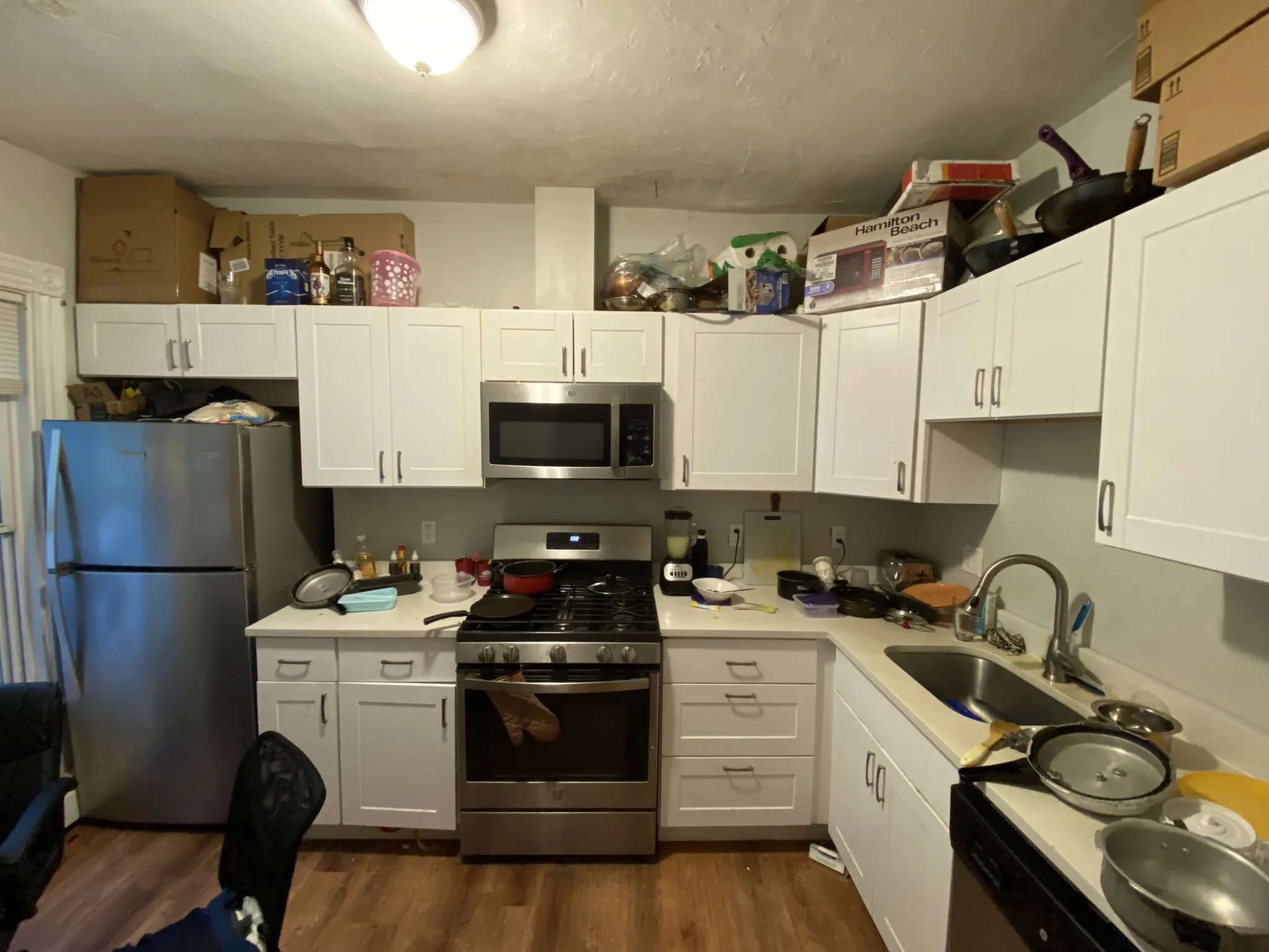 3 bed, 1 bath apartment for rent at 80 Hillside St Unit 3, Mission Hill — photo 1 of 9