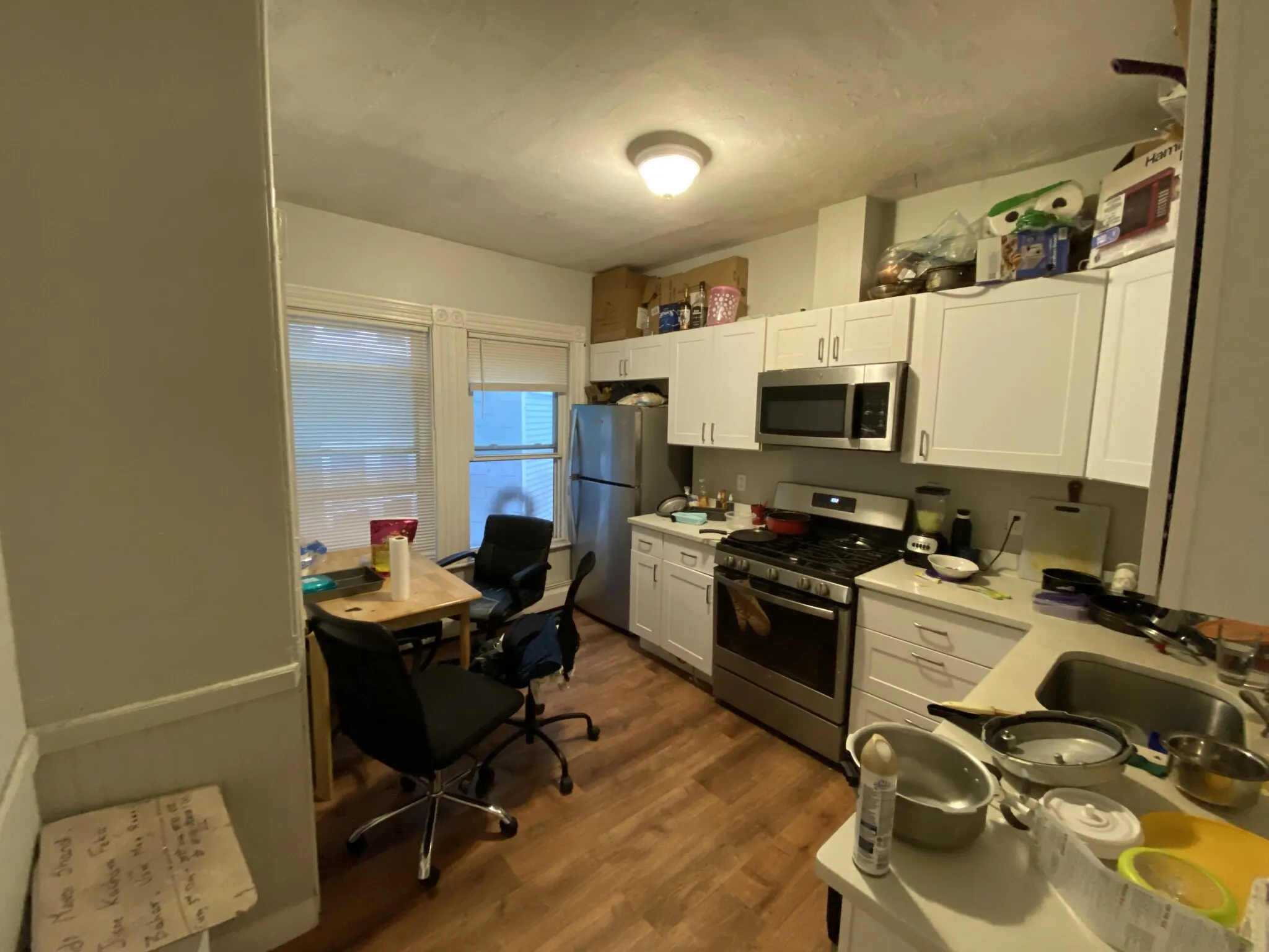 3 bed, 1 bath apartment for rent at 80 Hillside St Unit 3, Mission Hill — photo 5 of 9