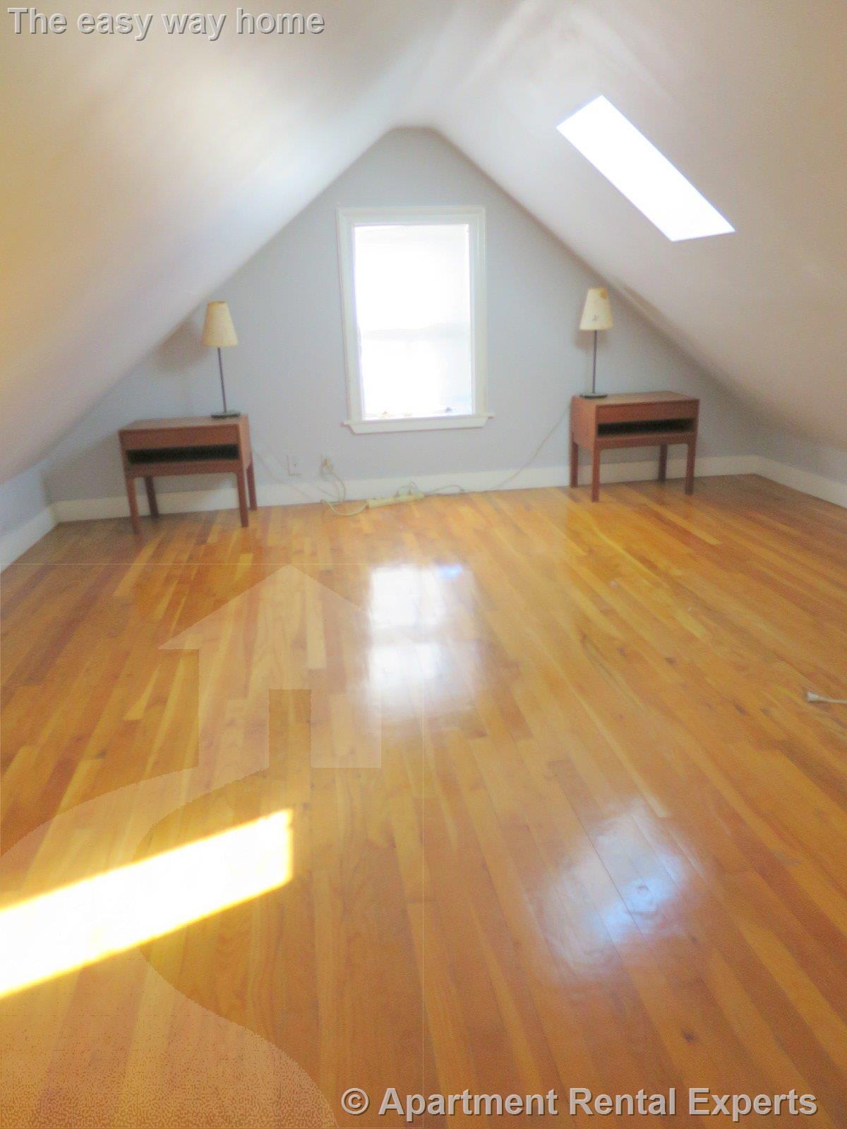 3 bed, 1 bath apartment for rent at 80 Irving St Unit 2, Davis Square — photo 14 of 19