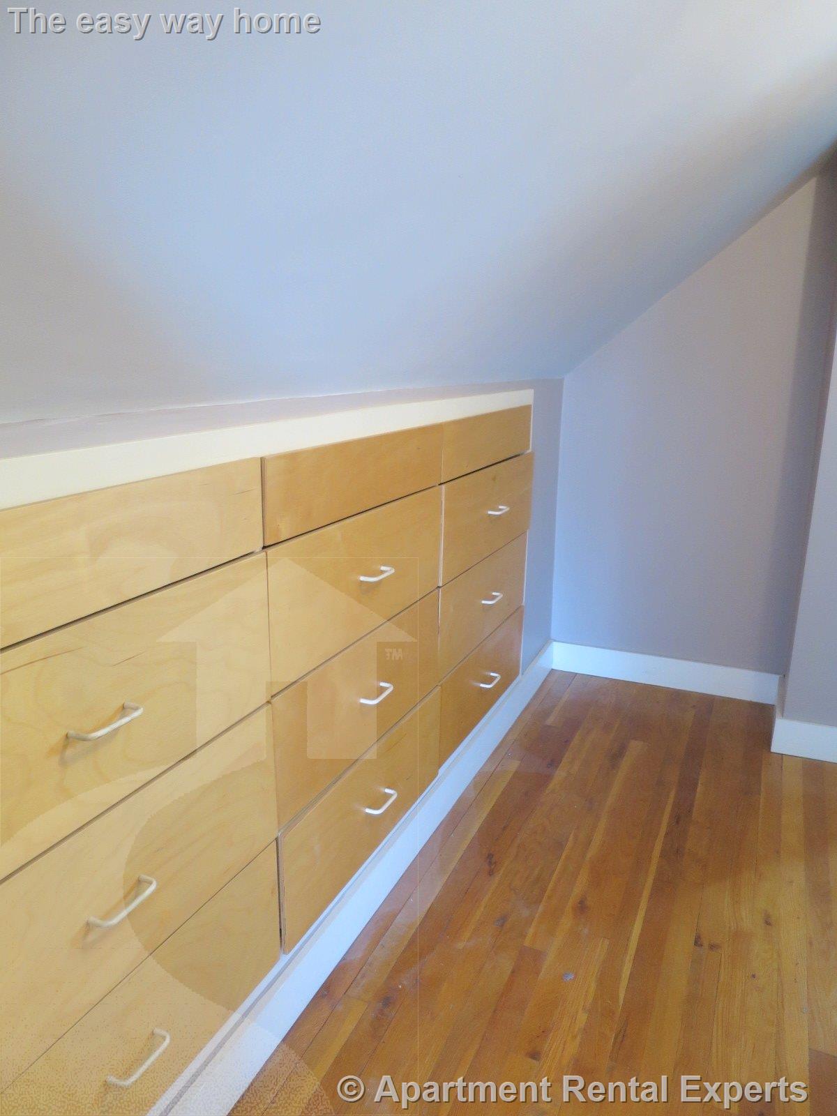 3 bed, 1 bath apartment for rent at 80 Irving St Unit 2, Davis Square — photo 16 of 19