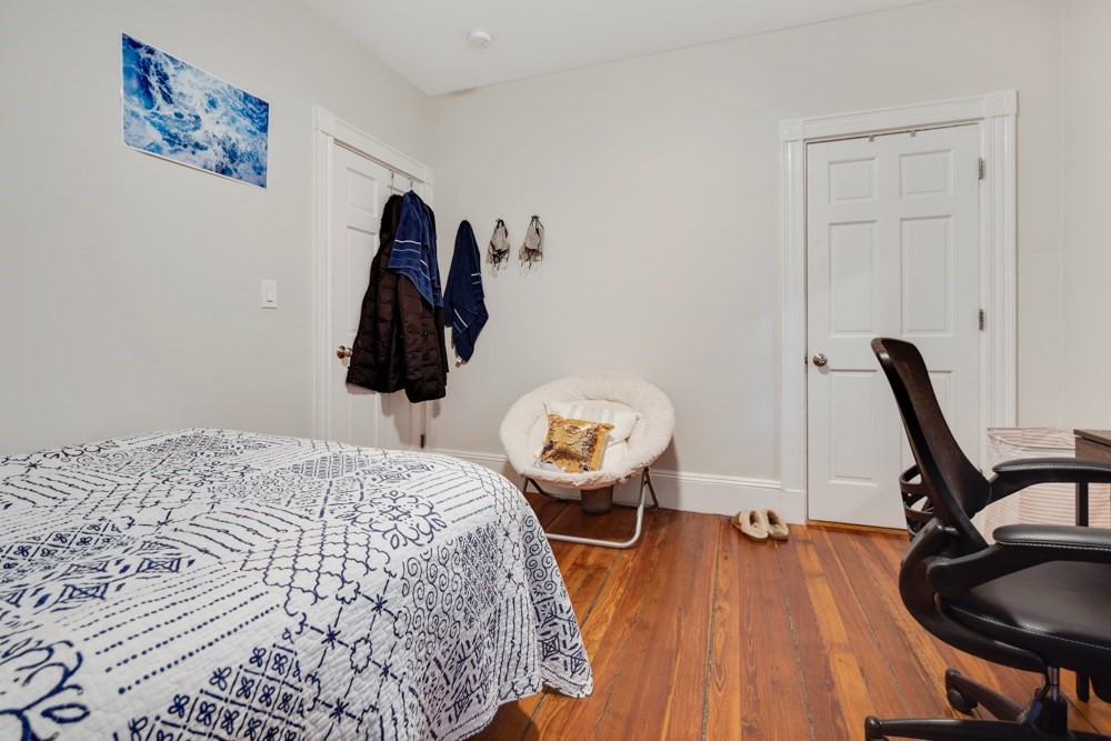 3 bed, 1 bath apartment for rent at 80 Kinnaird St Unit 1, Riverside — photo 19 of 23
