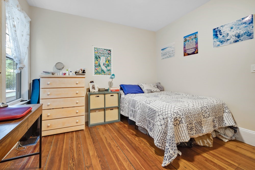 3 bed, 1 bath apartment for rent at 80 Kinnaird St Unit 1, Riverside — photo 20 of 23