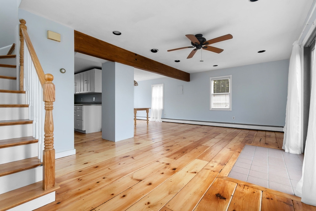 3 bed, 1 bath apartment for rent at 80 Lennox Rd Unit 1, Little Nahant — photo 4 of 31