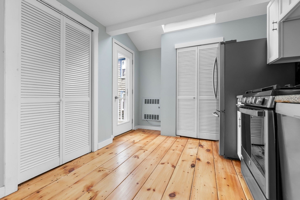 3 bed, 1 bath apartment for rent at 80 Lennox Rd Unit 1, Little Nahant — photo 17 of 31