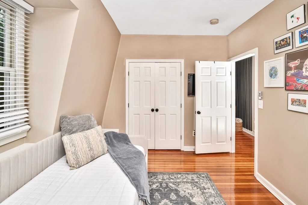 2 bed, 1 bath apartment for rent at 80 Linden St Unit B, Everett — photo 23 of 34