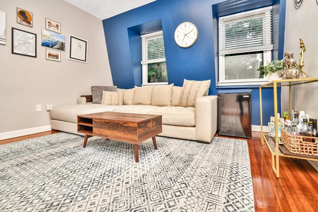 2 bed, 1 bath apartment for rent at 80 Linden St Unit B, Everett — photo 5 of 34