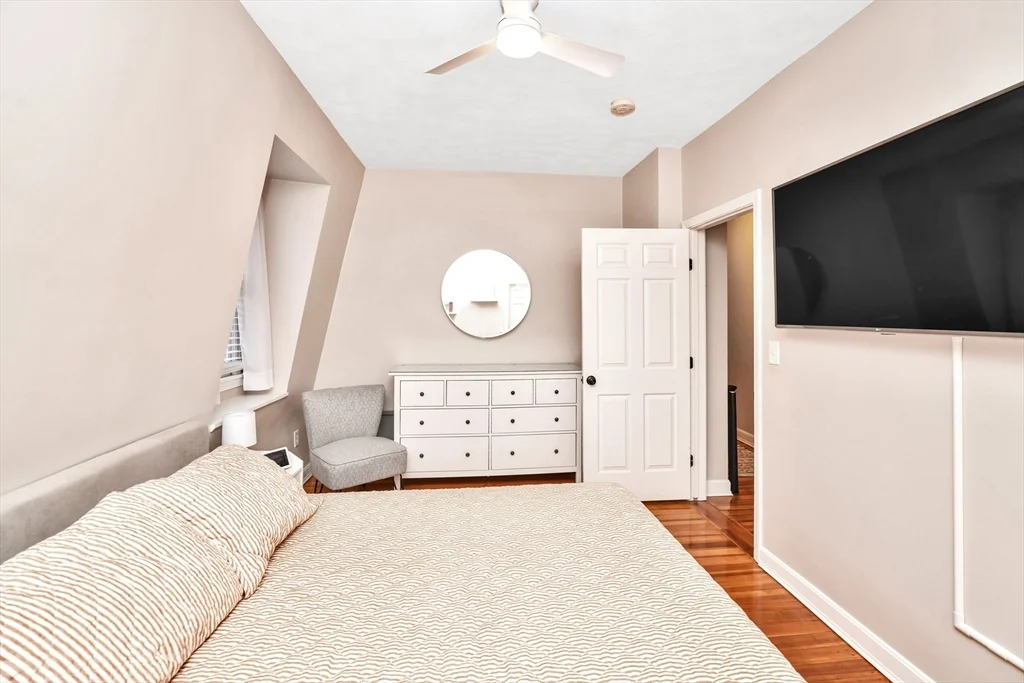 2 bed, 1 bath apartment for rent at 80 Linden St Unit B, Everett — photo 13 of 34