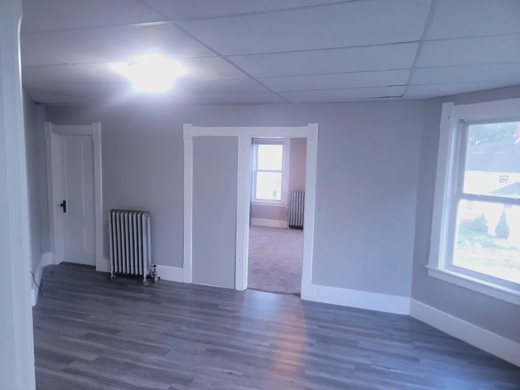 3 bed, 1 bath apartment for rent at 80 Linden Unit 2, Winchendon — photo 5 of 11