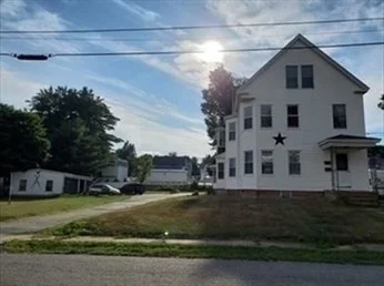 3 bed, 1 bath apartment for rent at 80 Linden Unit 2, Winchendon