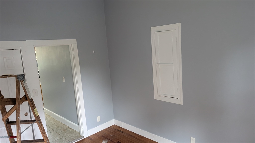 2 bed, 1 bath apartment for rent at 80 Linfield St Unit 1st Floor, Holbrook — photo 3 of 10
