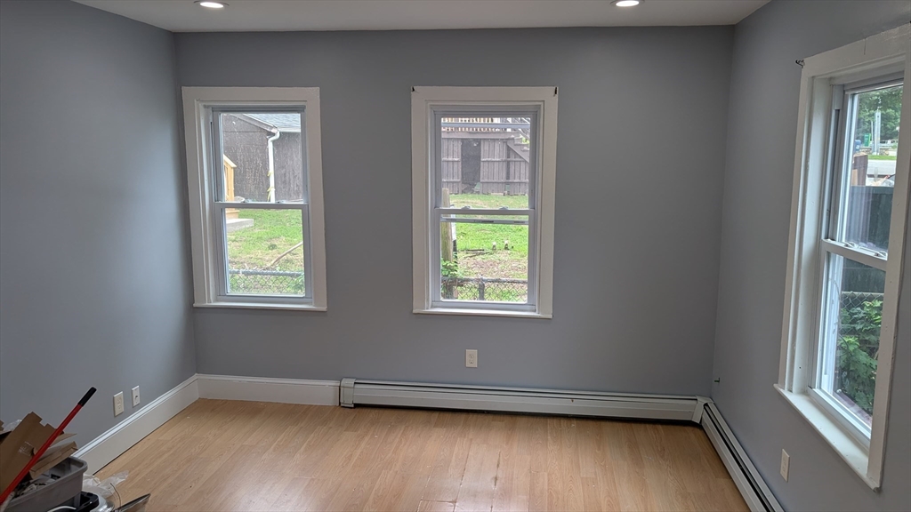 2 bed, 1 bath apartment for rent at 80 Linfield St Unit 1st Floor, Holbrook — photo 5 of 10