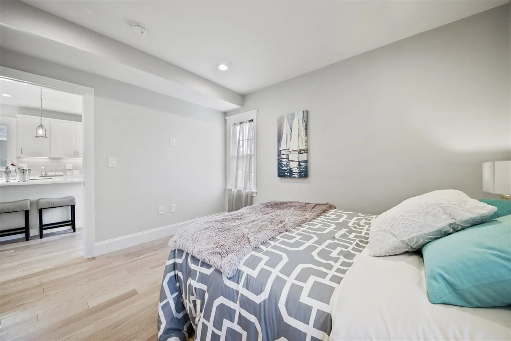 4 bed, 2 bath apartment for rent at 80 Massachusetts Ave Unit 80, Arlington — photo 21 of 41